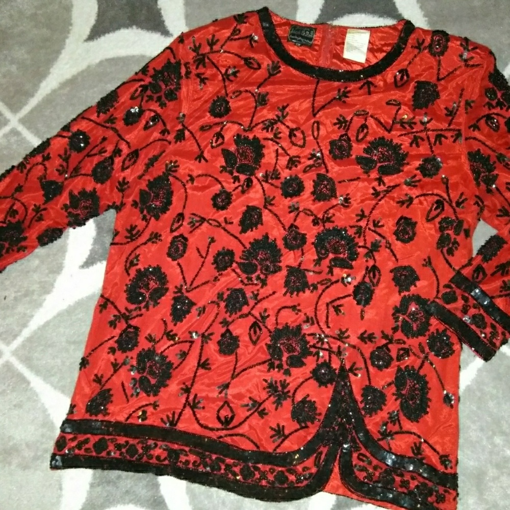 Plus Size 2X Stunning Sequined Holiday Party Top.